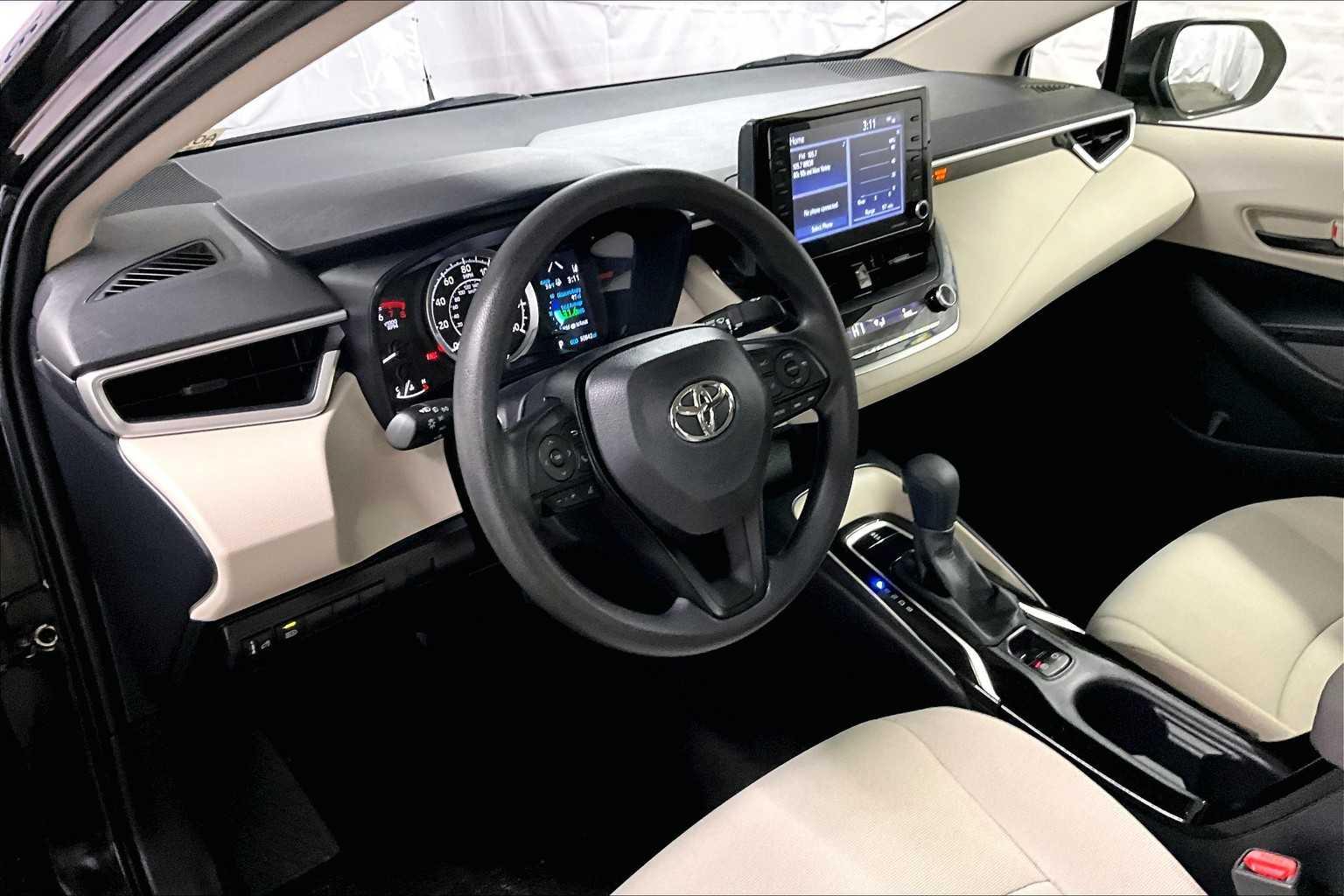 2022 Toyota Corolla LE - Photo 8