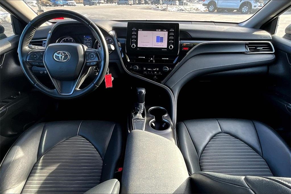 2022 Toyota Camry SE - Photo 21