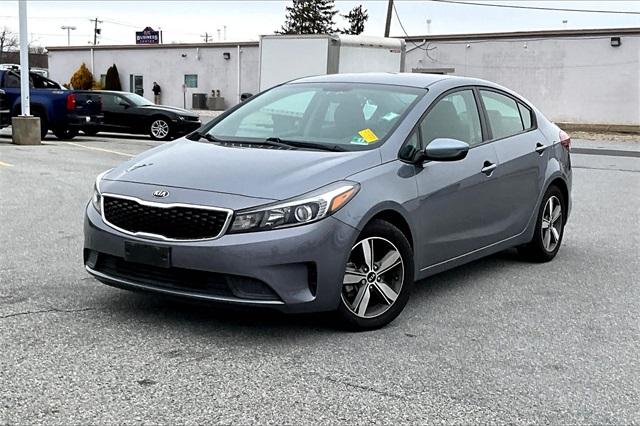 2018 Kia Forte S - Photo 2