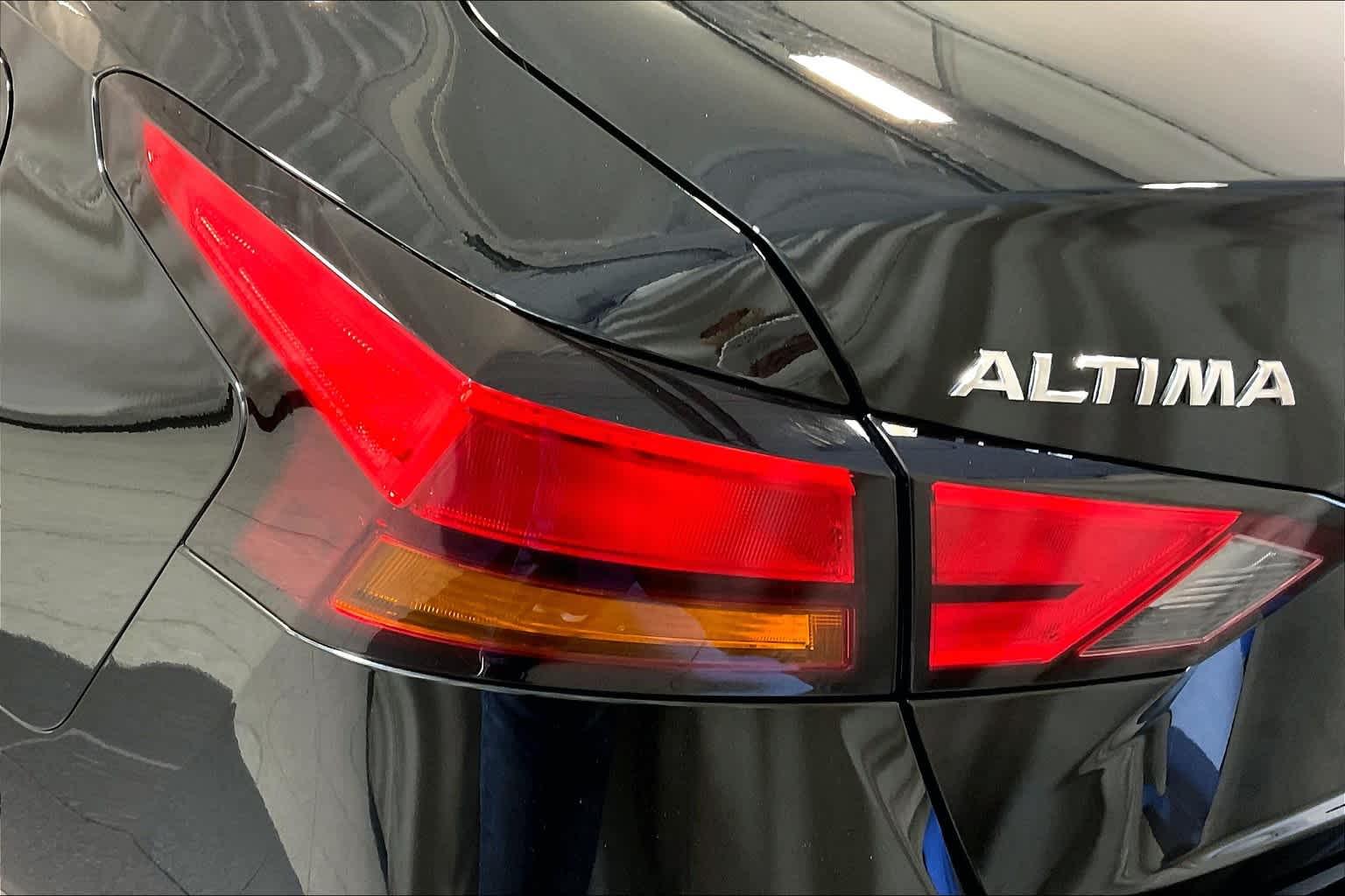 2020 Nissan Altima 2.5 S - Photo 32