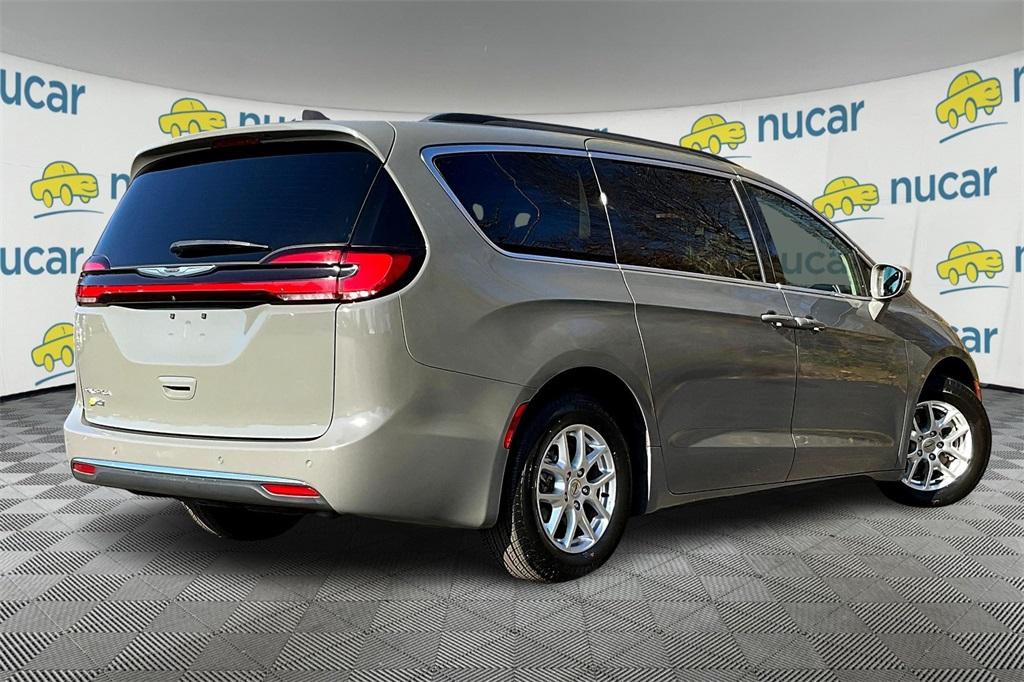 2022 Chrysler Pacifica Touring L - Photo 6