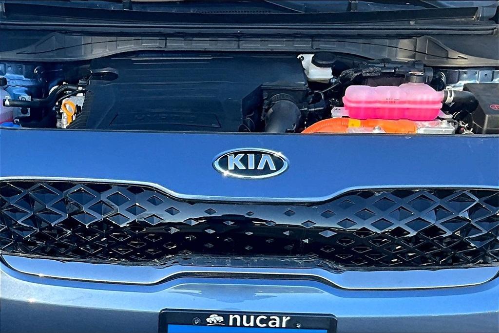 2021 Kia Niro Touring - Photo 32