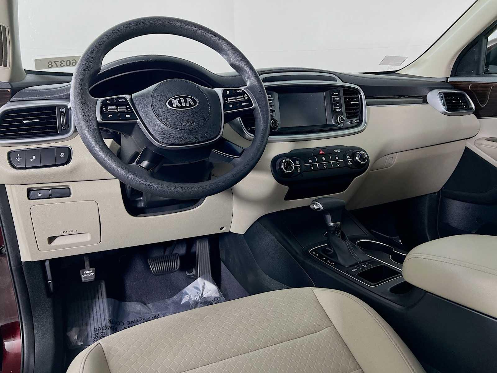 2019 Kia Sorento LX - Photo 9