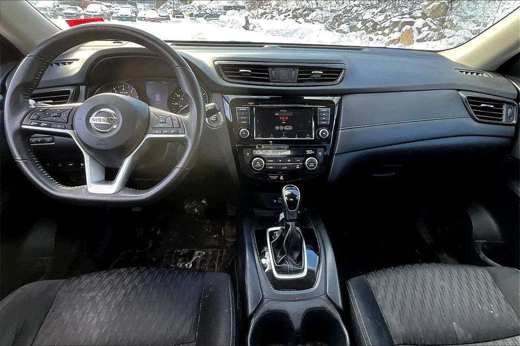 2019 Nissan Rogue SV - Photo 18