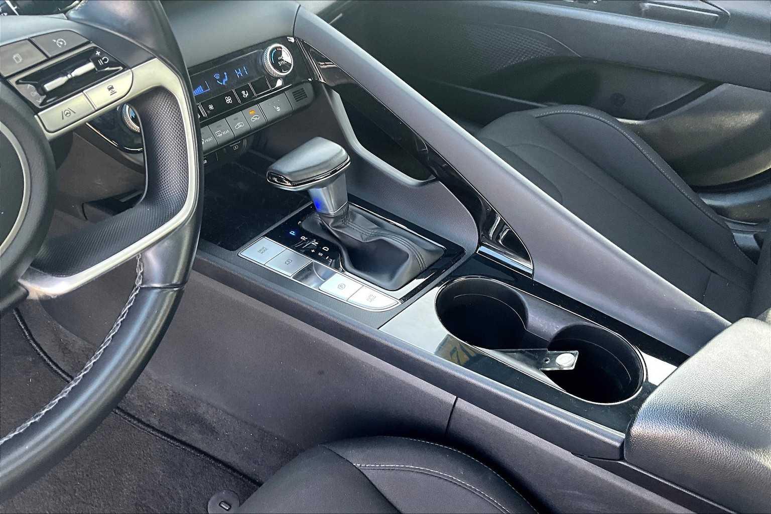 2021 Hyundai Elantra SEL - Photo 20