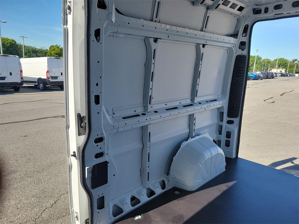 2024 Ram ProMaster 2500 High Roof - Photo 17