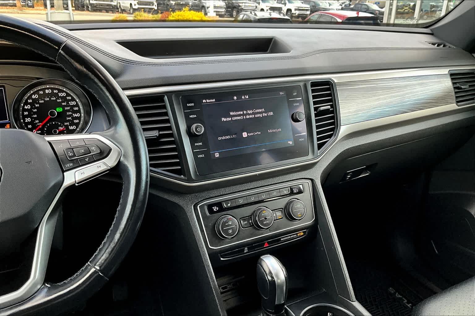 2020 Volkswagen Atlas Cross Sport 2.0T SE w/Technology - Photo 18