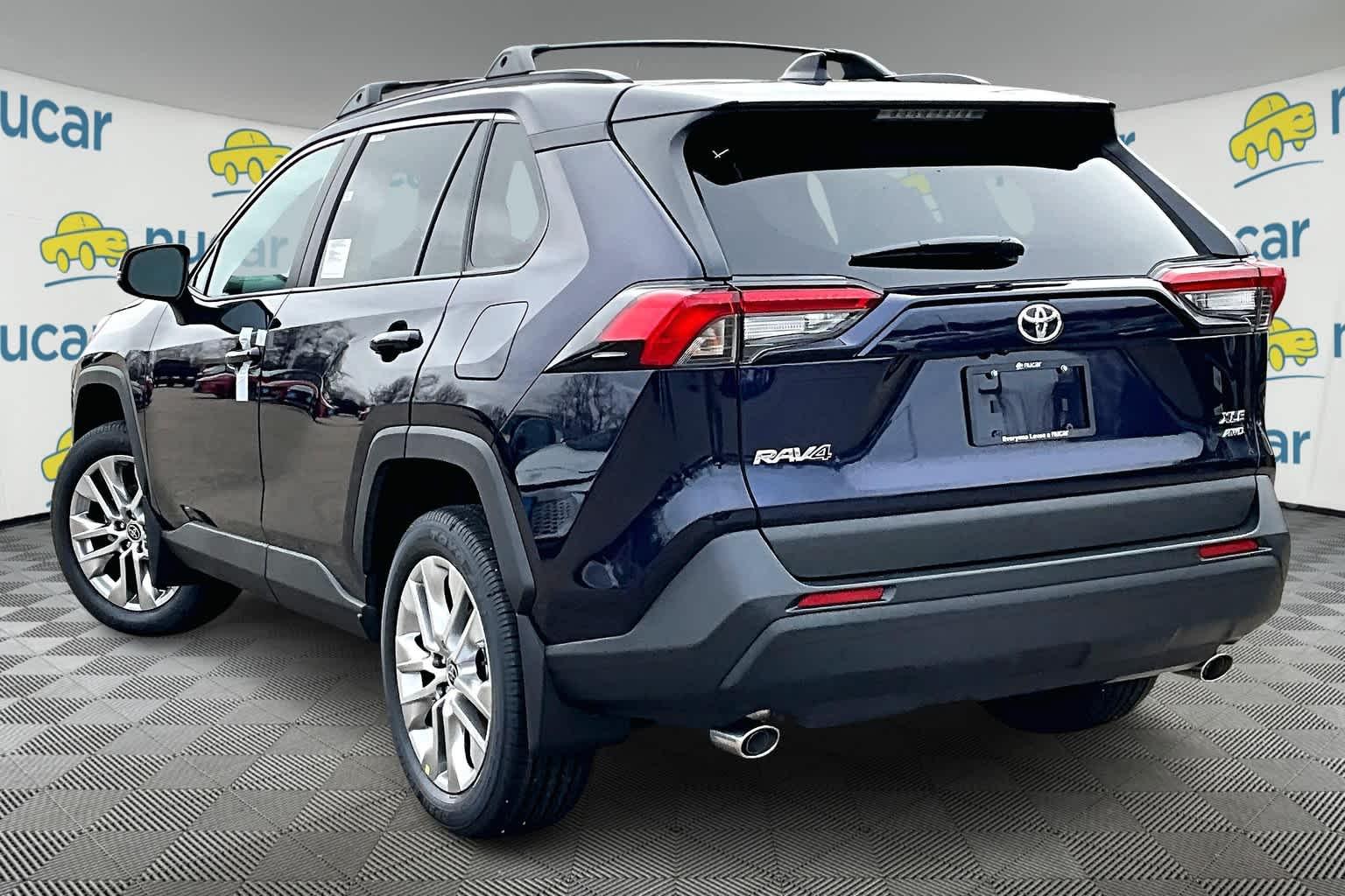 2025 Toyota RAV4 XLE Premium - Photo 5