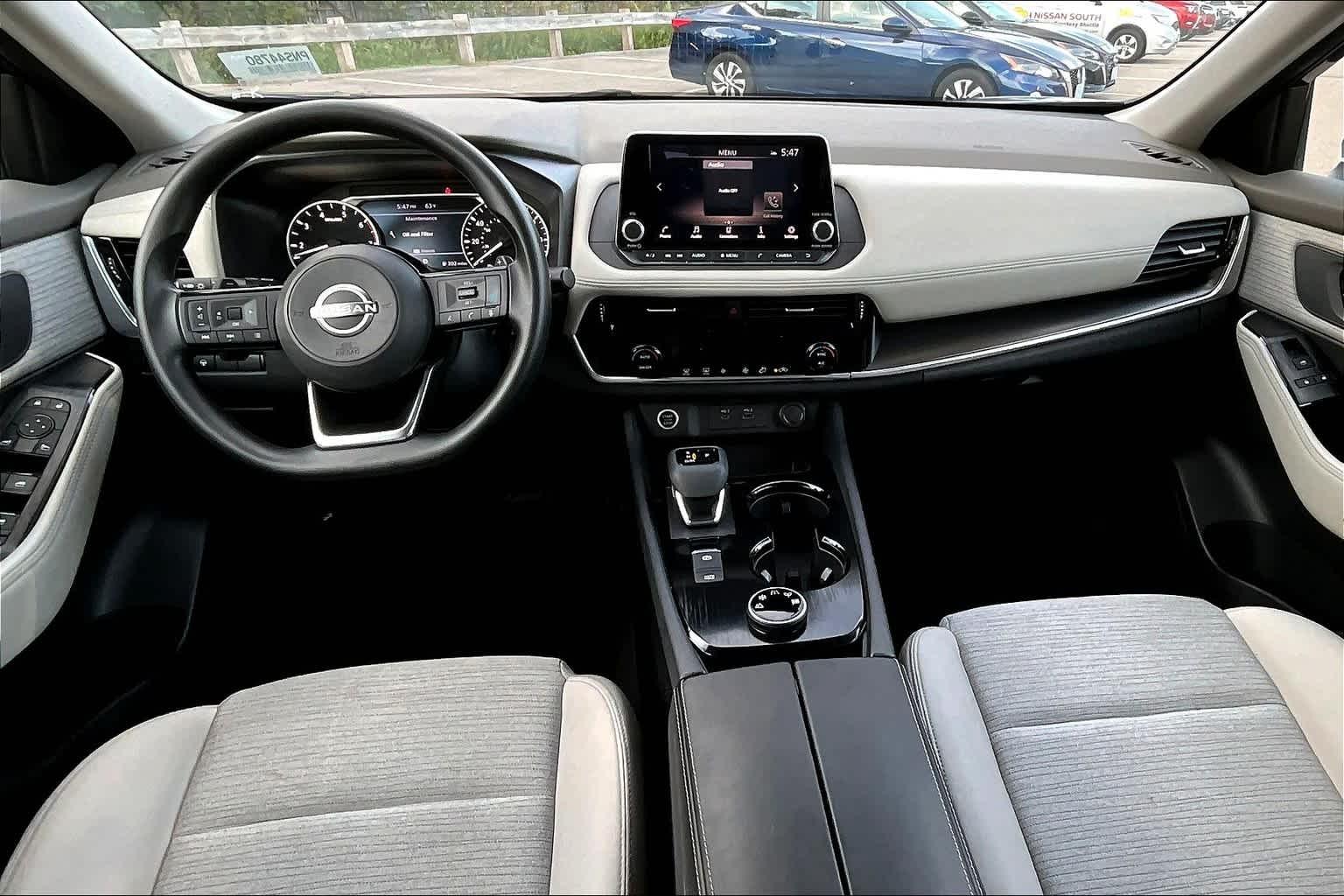 2022 Nissan Rogue SV - Photo 21