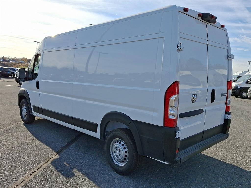 2025 Ram ProMaster 2500 High Roof - Photo 3