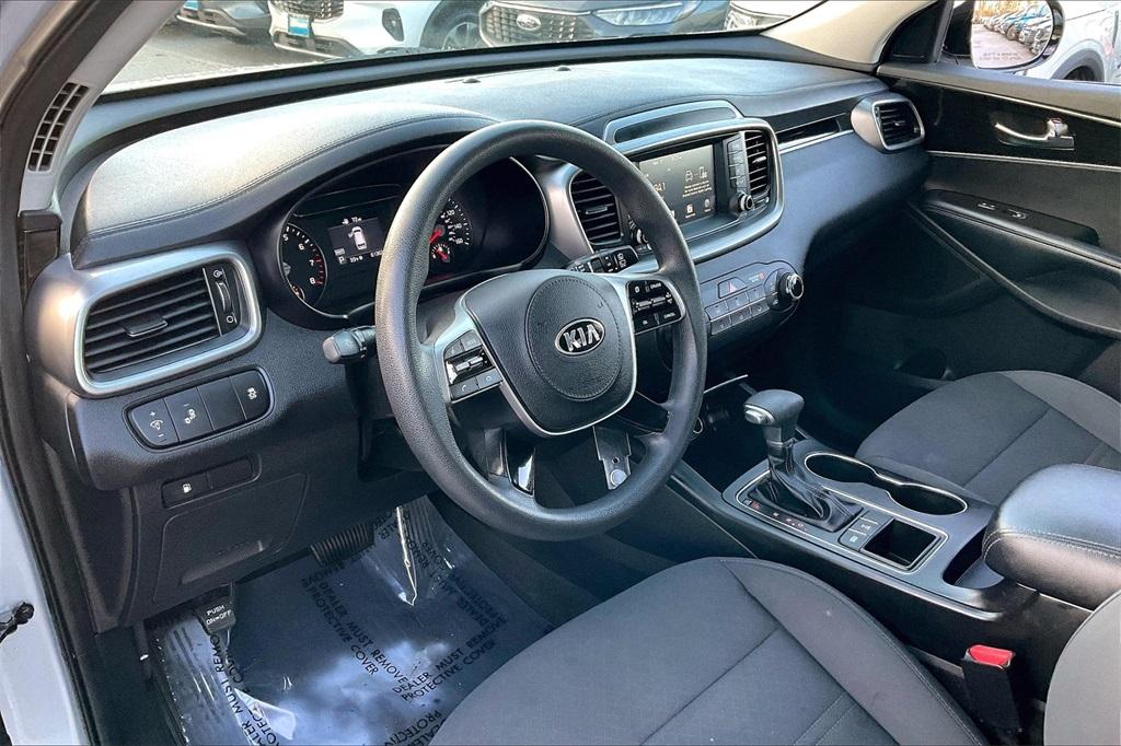 2019 Kia Sorento LX - Photo 8