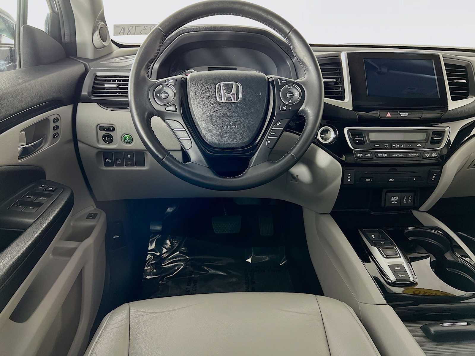 2016 Honda Pilot Touring - Photo 24