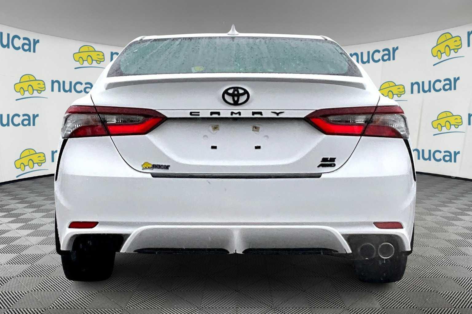 2023 Toyota Camry SE - Photo 5