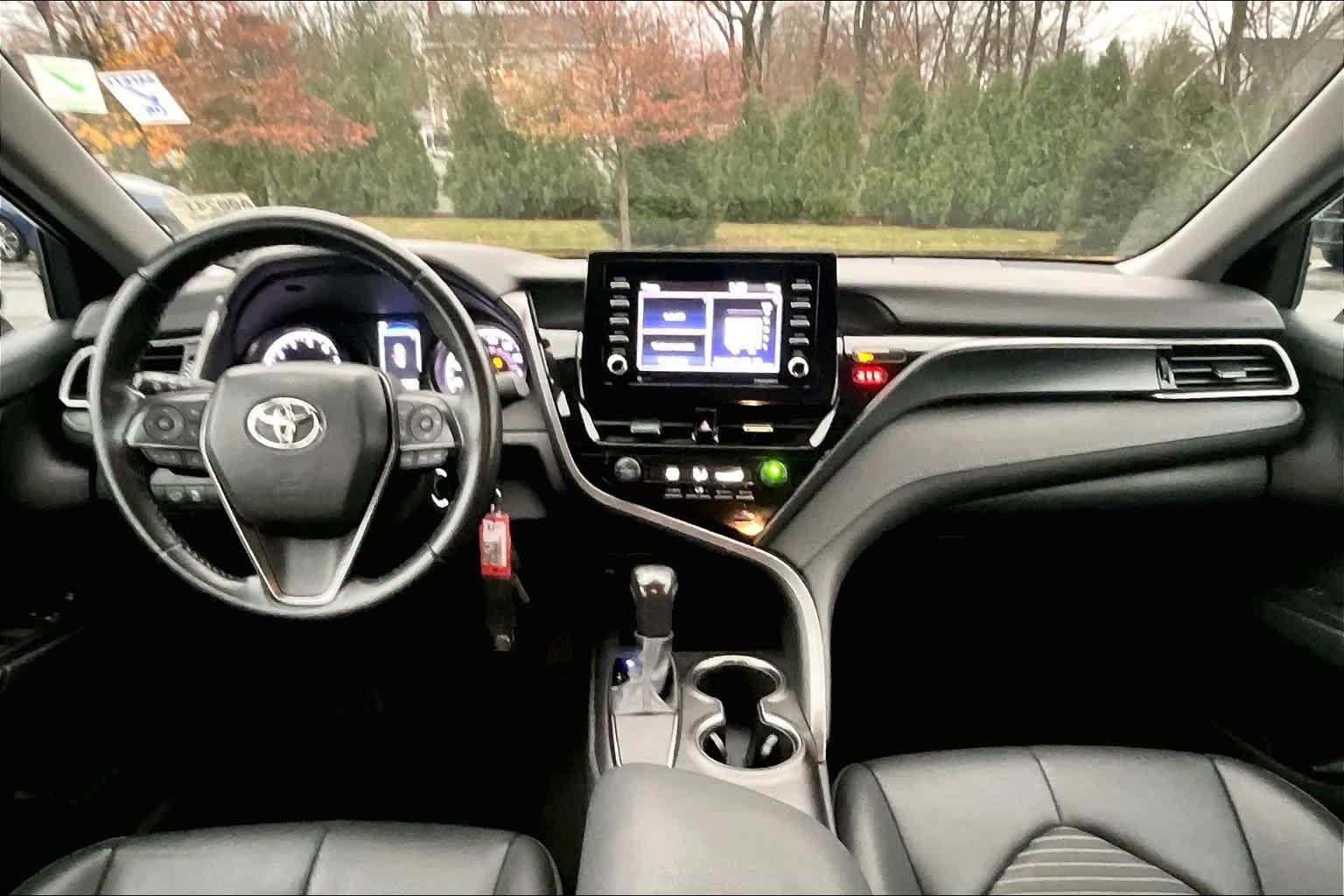 2021 Toyota Camry SE - Photo 21