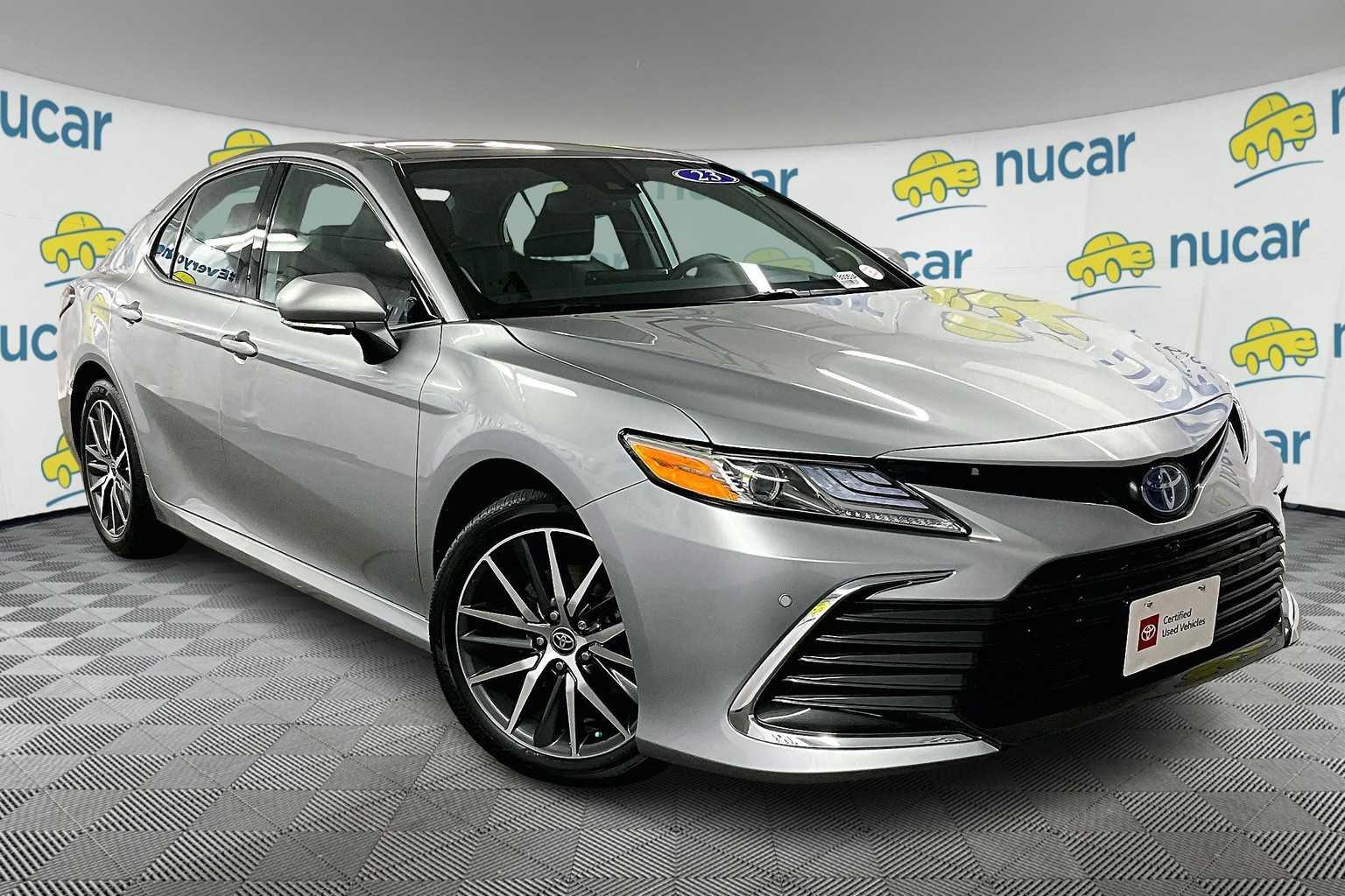 2023 Toyota Camry Hybrid XLE