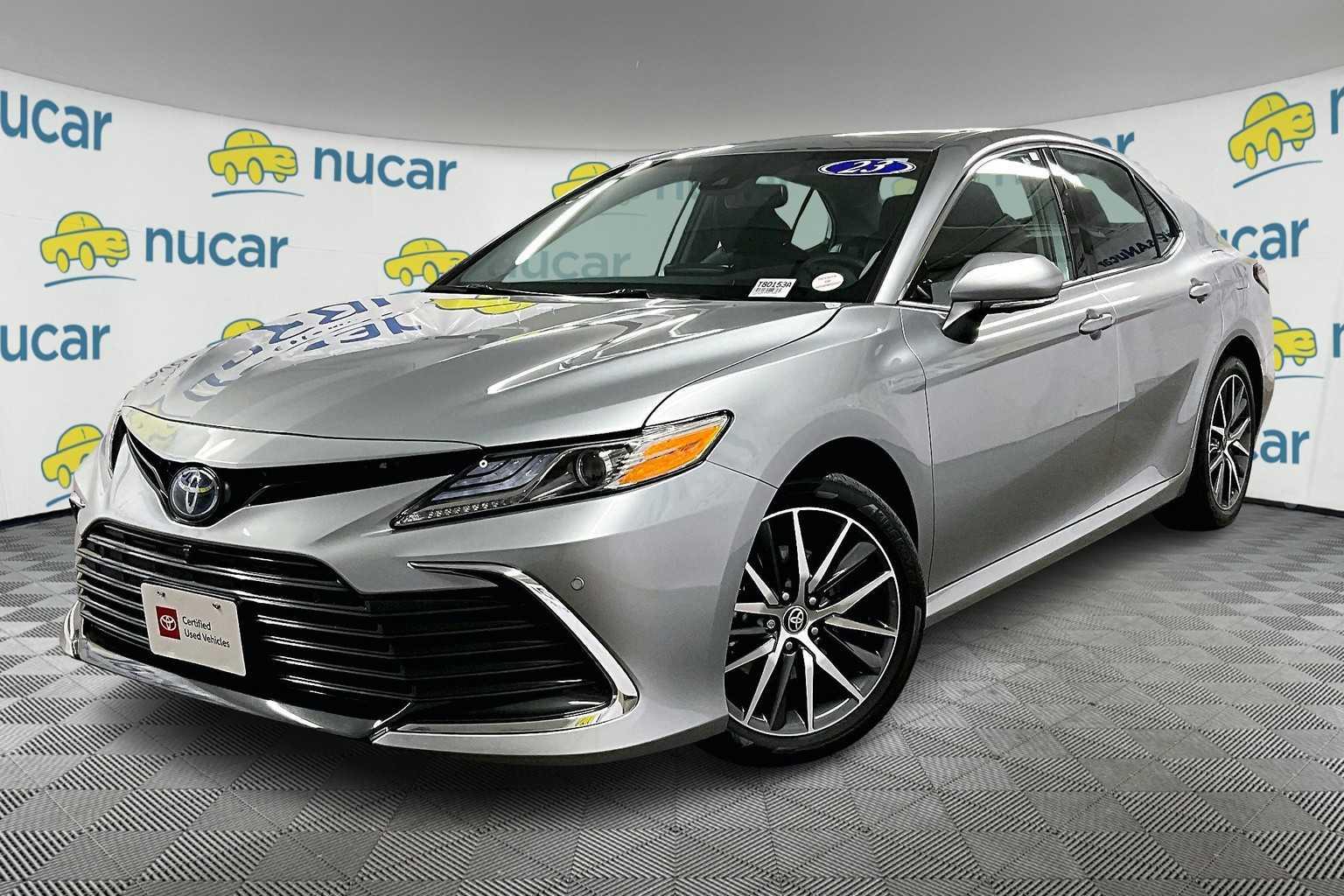 2023 Toyota Camry Hybrid XLE - Photo 3