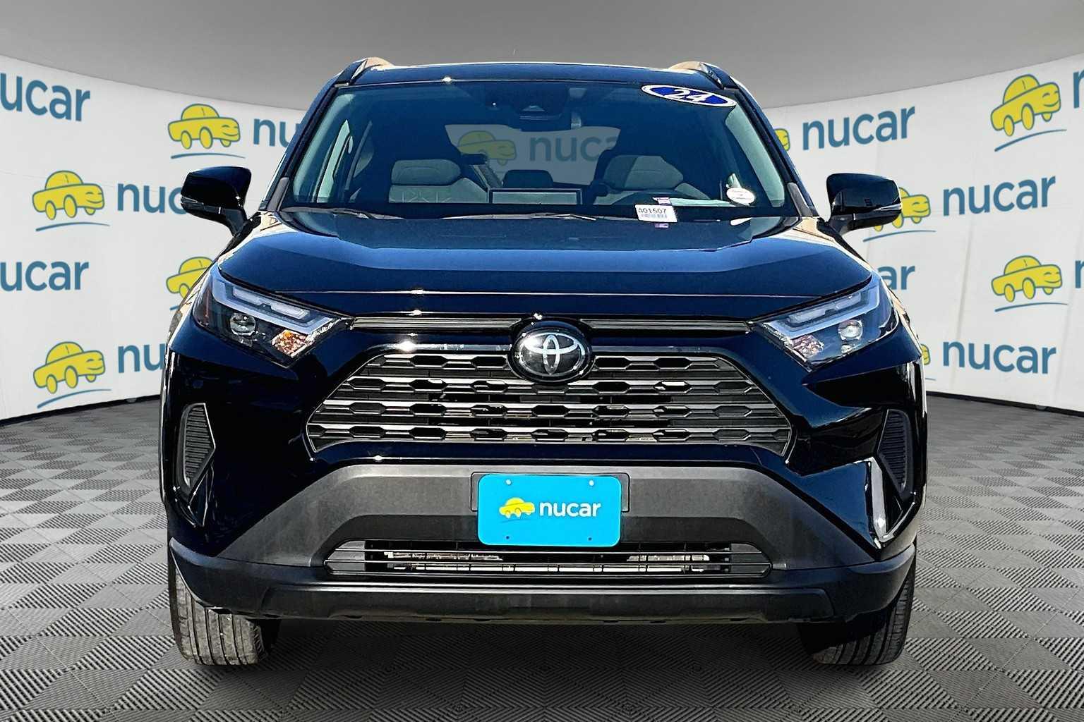 2022 Toyota RAV4 XLE - Photo 2