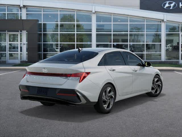 2025 Hyundai Elantra SEL Convenience - Photo 4