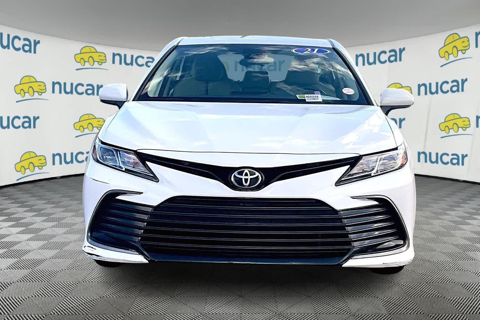 2021 Toyota Camry LE - Photo 2