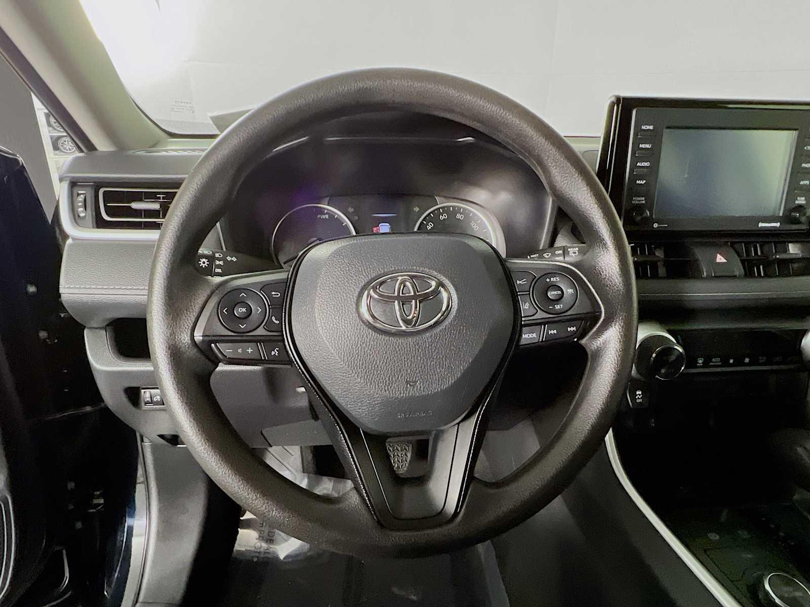 2021 Toyota RAV4 Hybrid LE - Photo 11