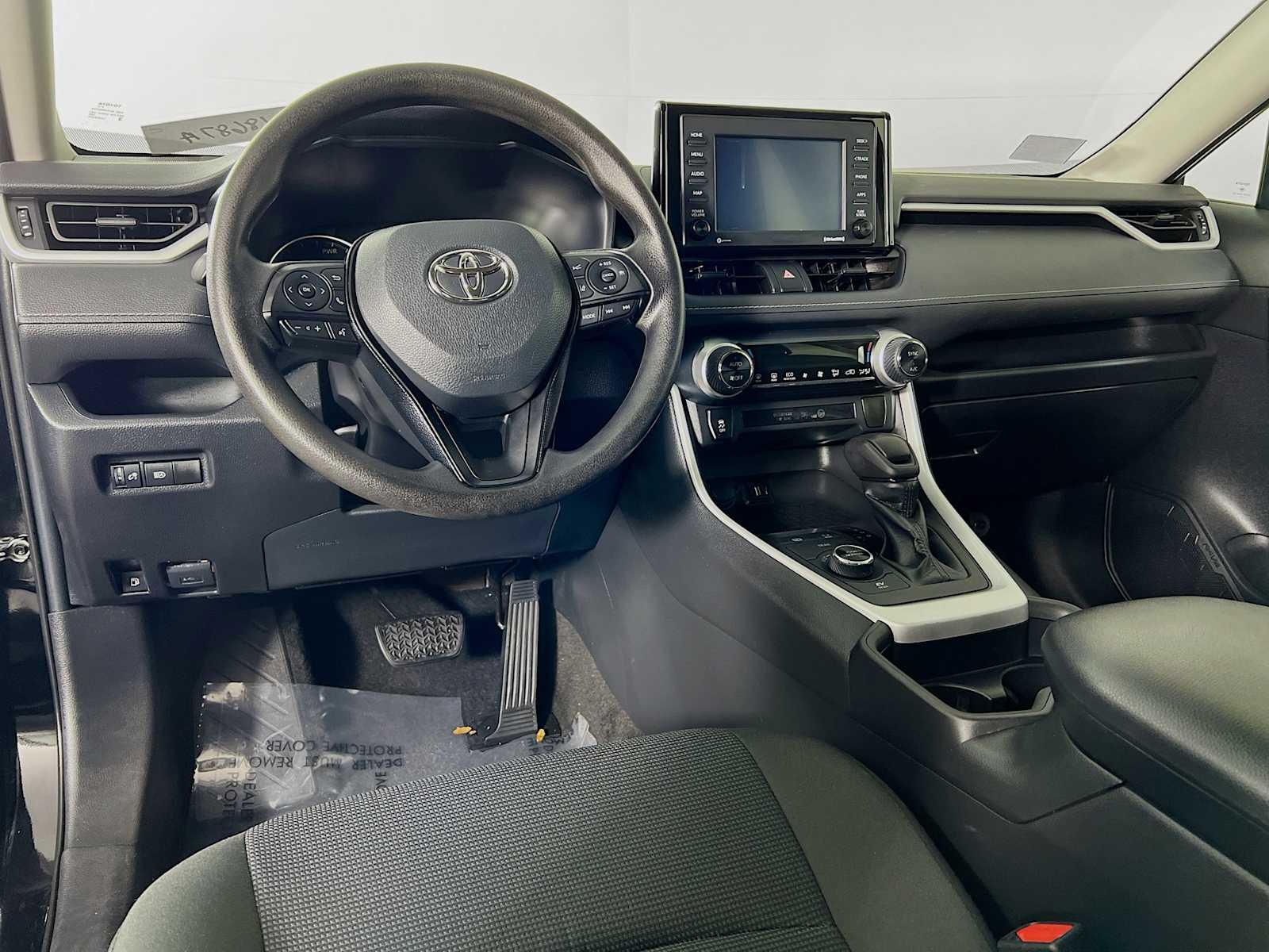 2021 Toyota RAV4 Hybrid LE - Photo 9