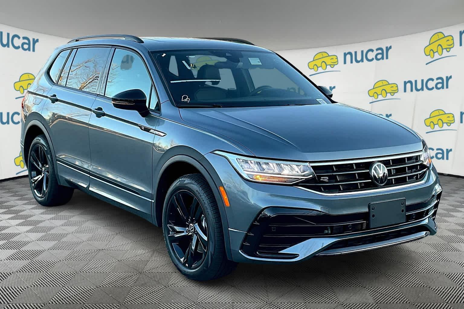 2024 Volkswagen Tiguan SE R-Line Black