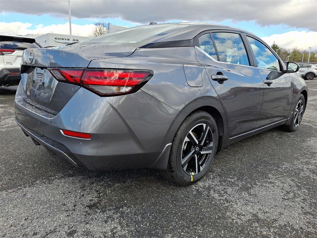 2025 Nissan Sentra SV - Photo 4