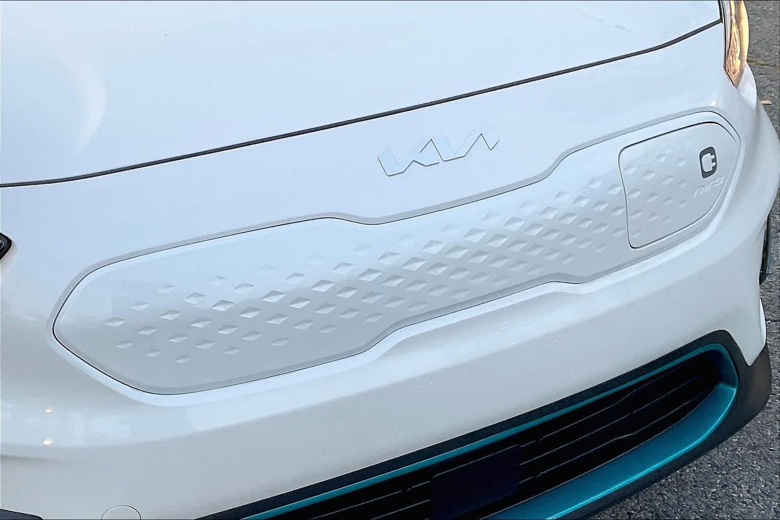 2022 Kia Niro EV EX - Photo 24