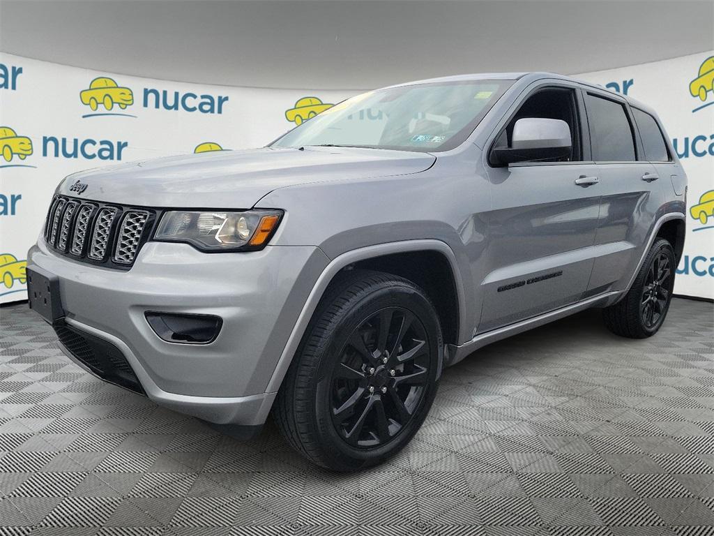 2019 Jeep Grand Cherokee Altitude - Photo 3