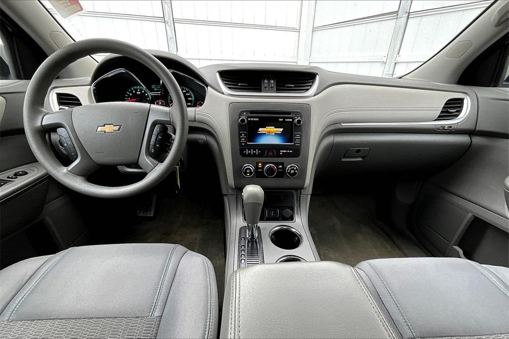 2016 Chevrolet Traverse LS - Photo 22