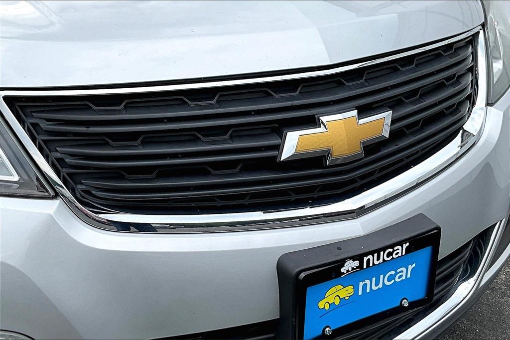 2016 Chevrolet Traverse LS - Photo 31