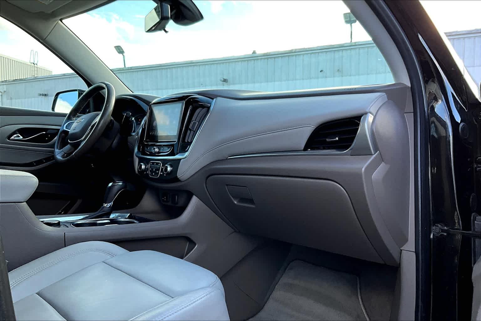 2020 Chevrolet Traverse LT Leather - Photo 14