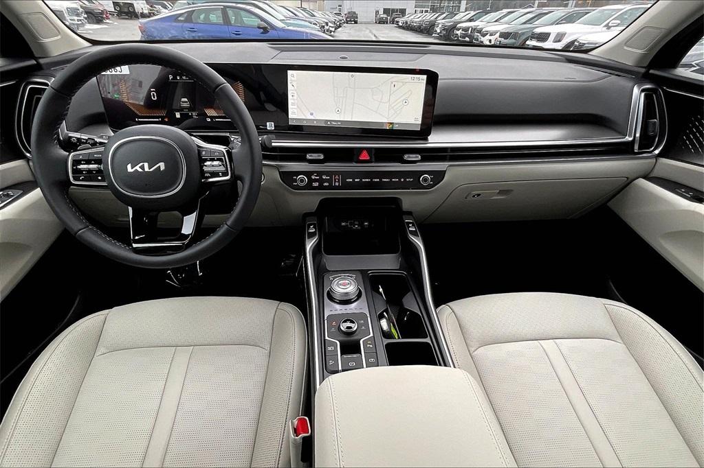 2025 Kia Sorento Hybrid EX - Photo 12