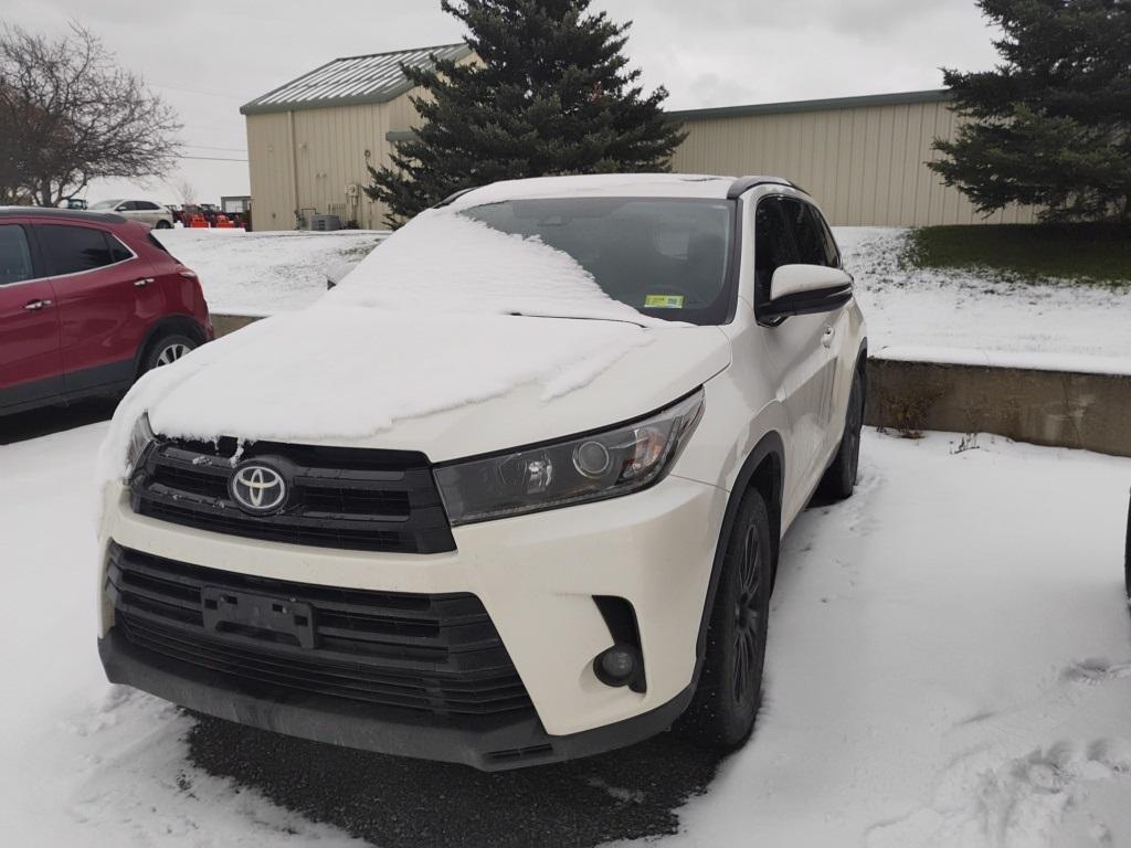 2019 Toyota Highlander SE