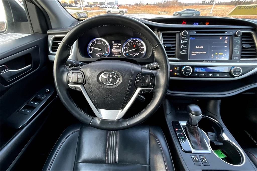 2019 Toyota Highlander SE - Photo 18