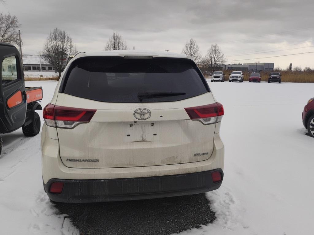 2019 Toyota Highlander SE - Photo 3