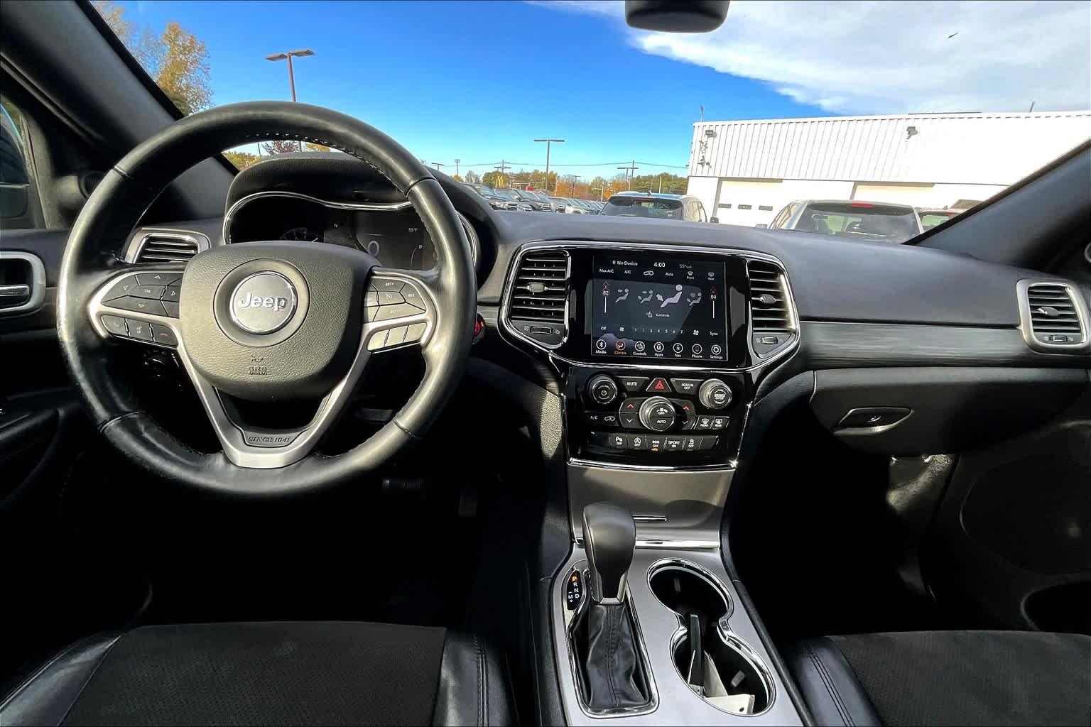 2020 Jeep Grand Cherokee Altitude - Photo 20