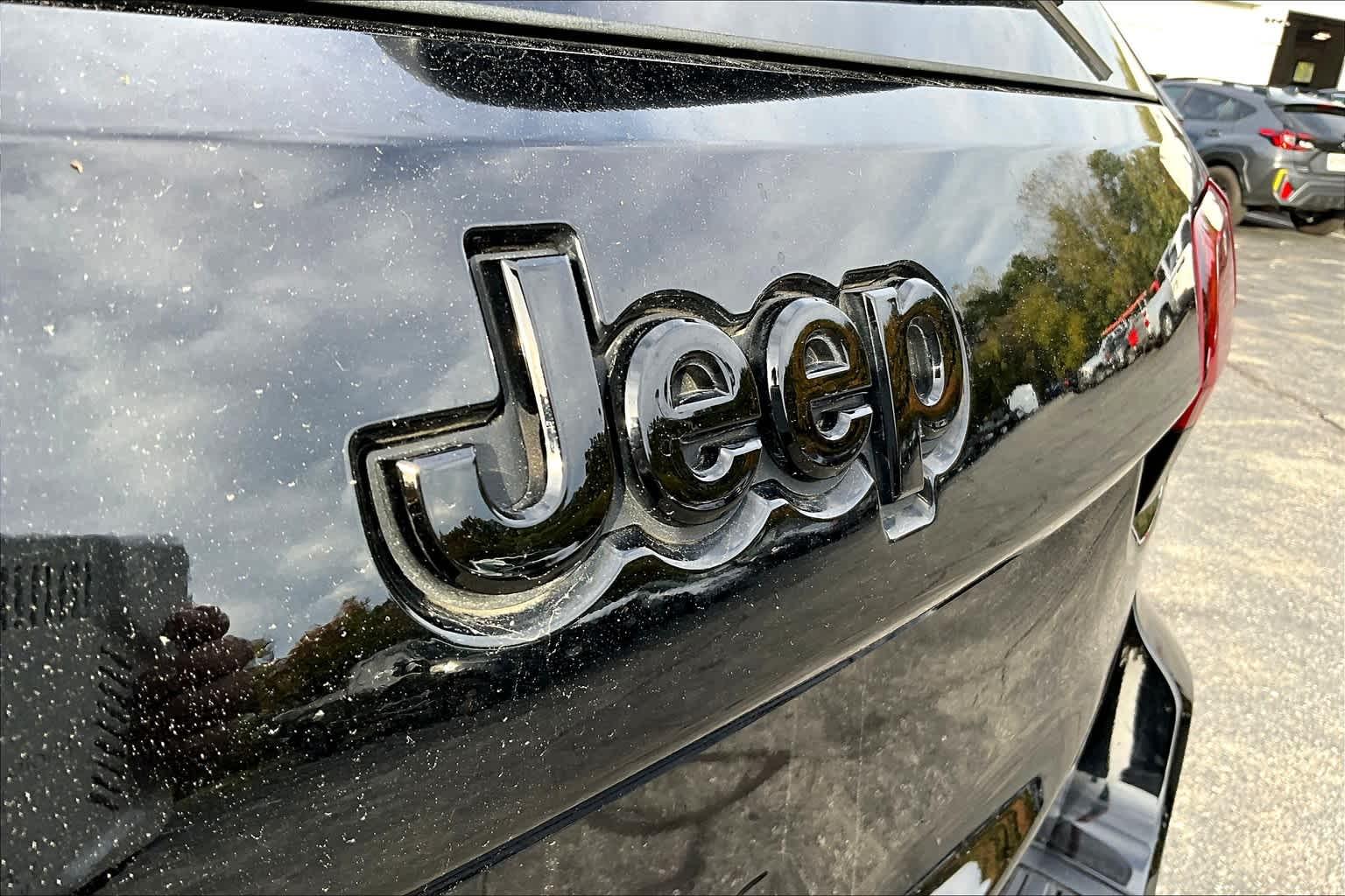 2020 Jeep Grand Cherokee Altitude - Photo 27