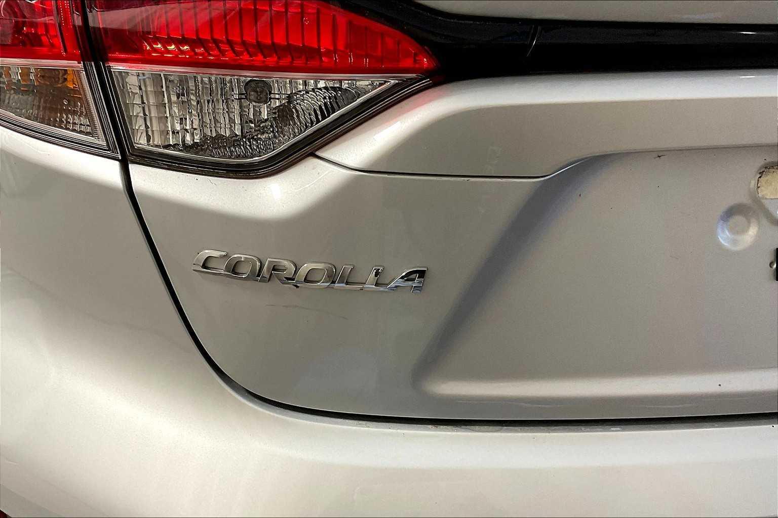 2020 Toyota Corolla LE - Photo 26