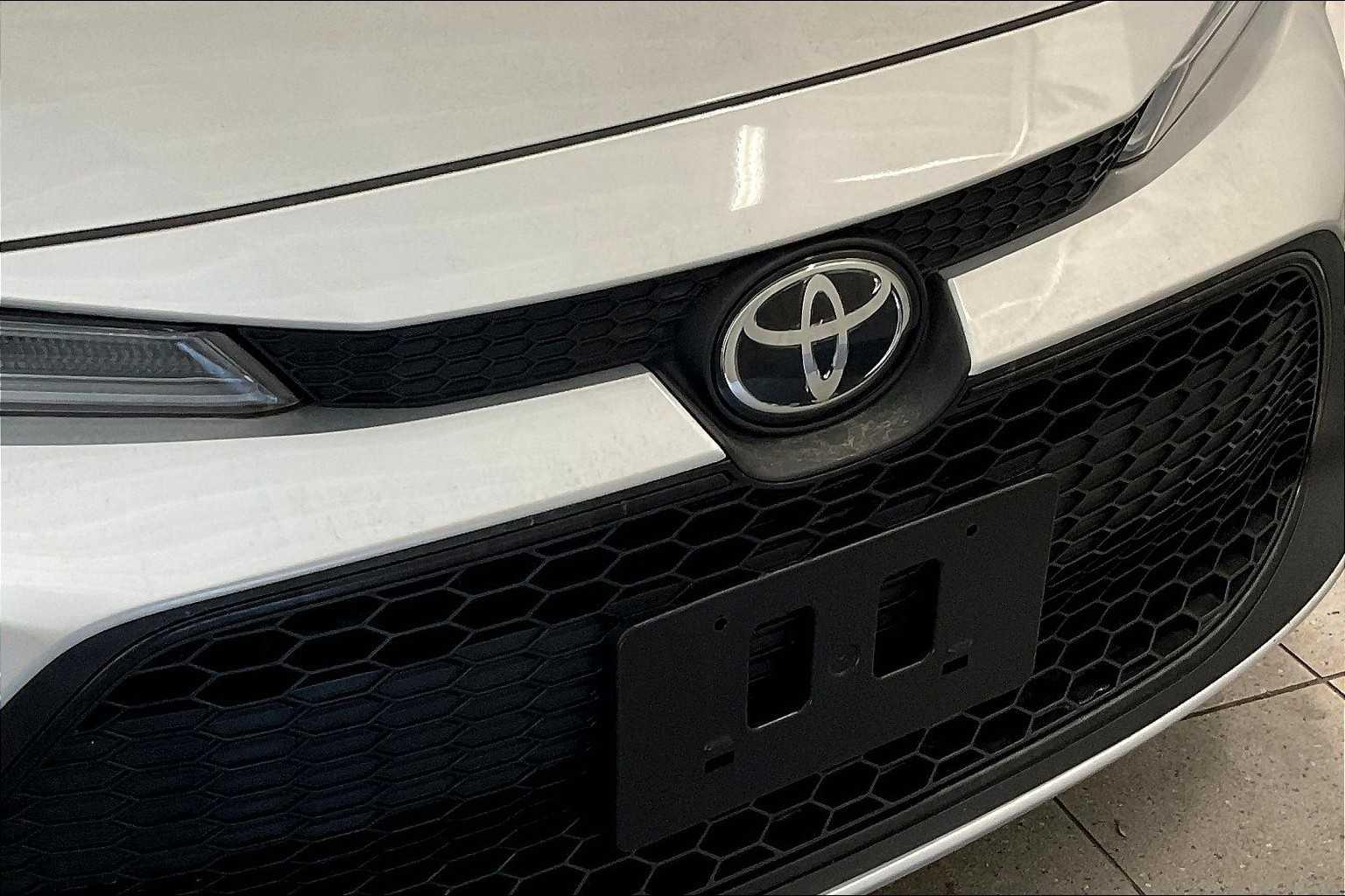 2020 Toyota Corolla LE - Photo 29