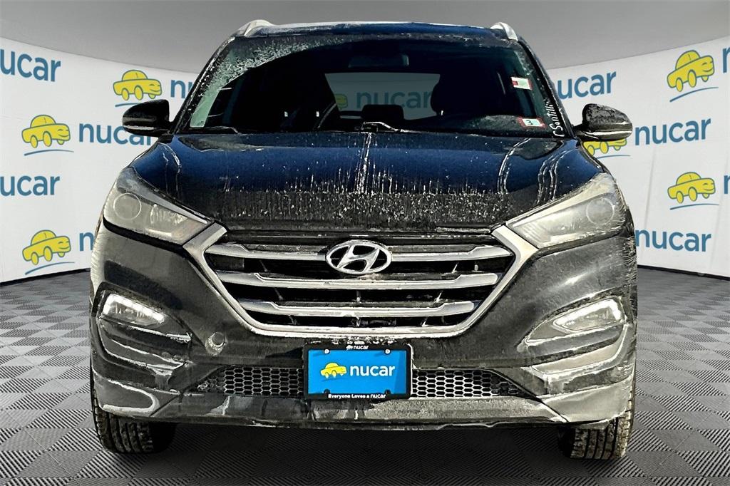 2017 Hyundai Tucson SE - Photo 2