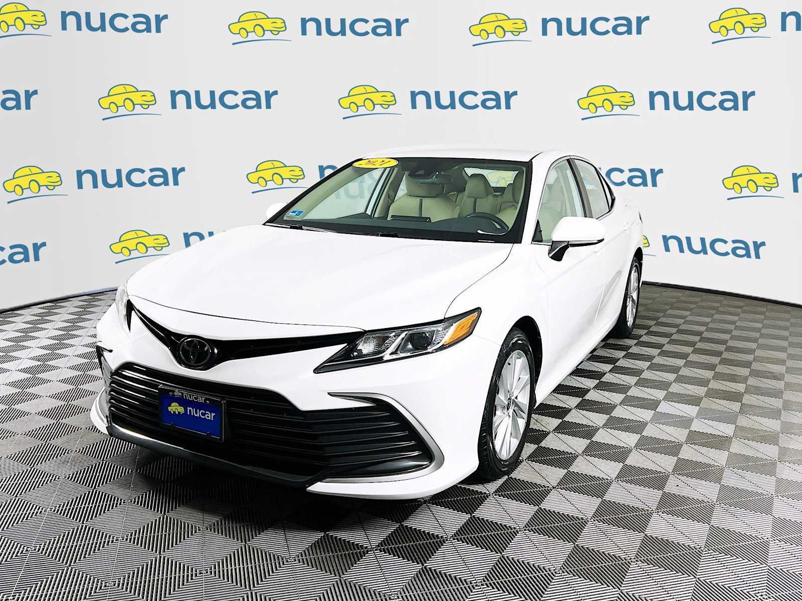 2021 Toyota Camry LE - Photo 3