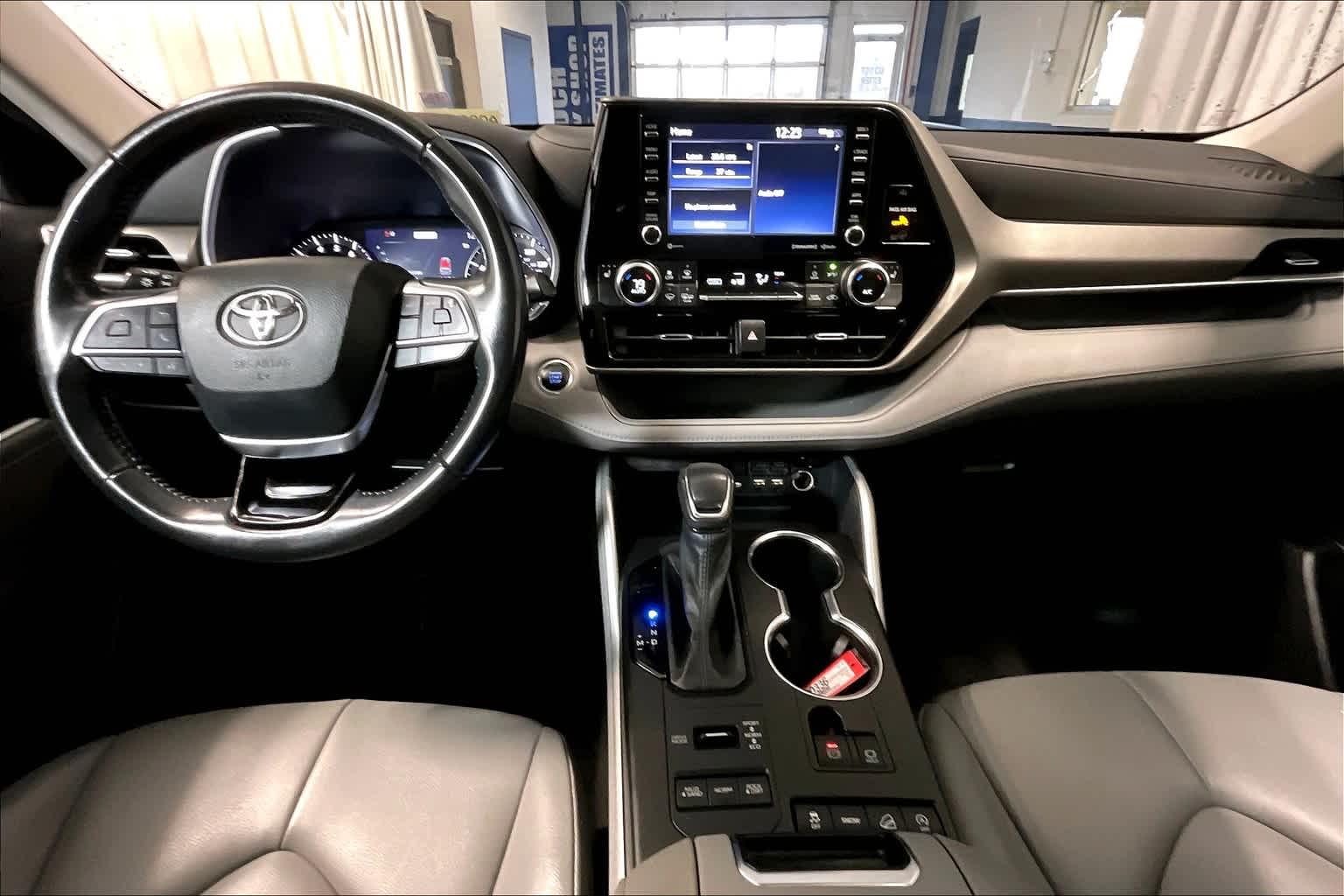 2021 Toyota Highlander XLE - Photo 22