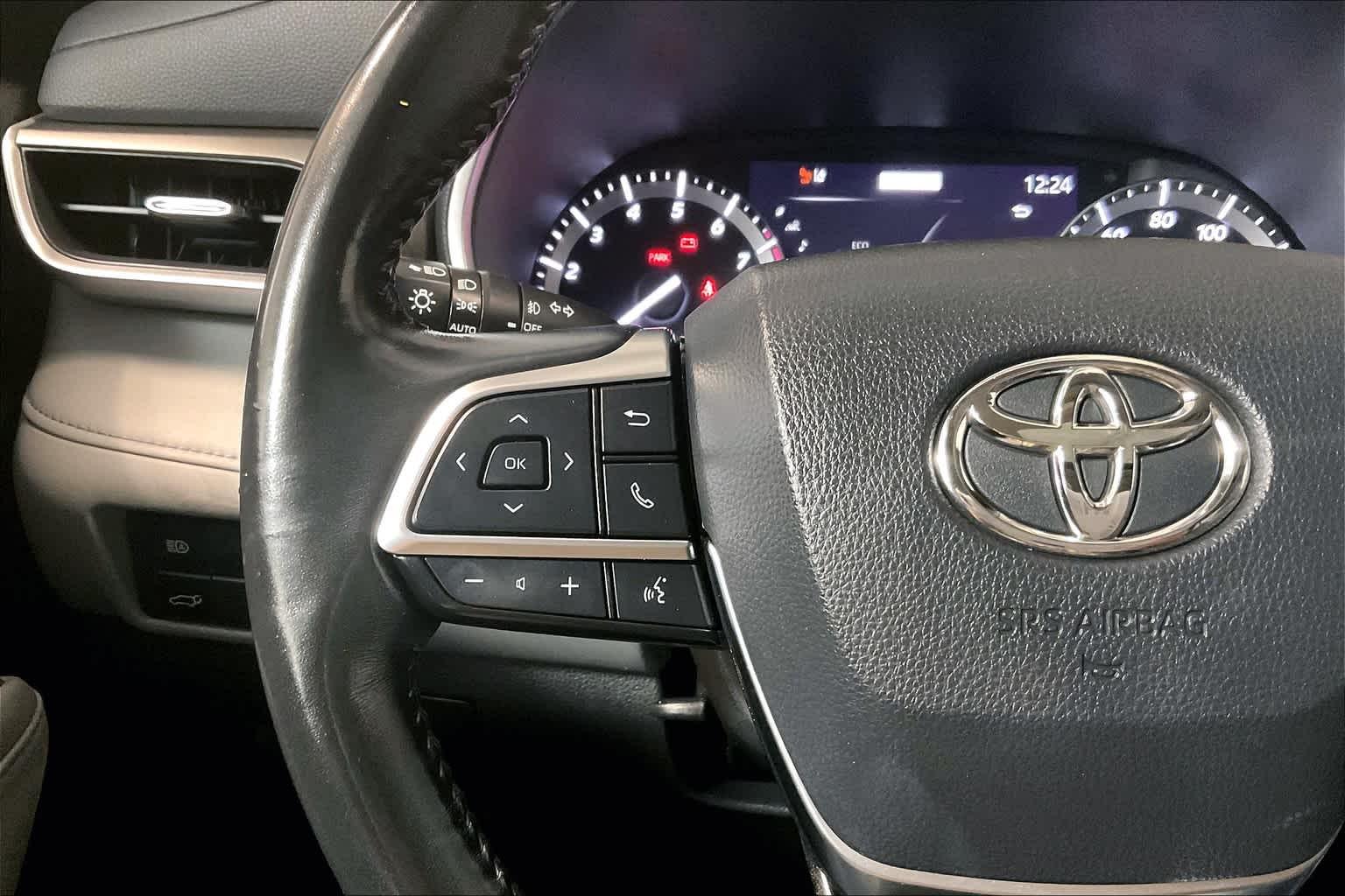 2021 Toyota Highlander XLE - Photo 24