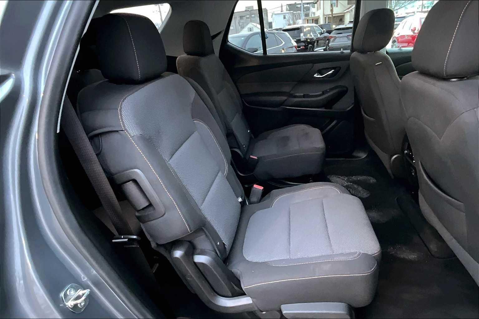 2021 Chevrolet Traverse LT Cloth - Photo 16