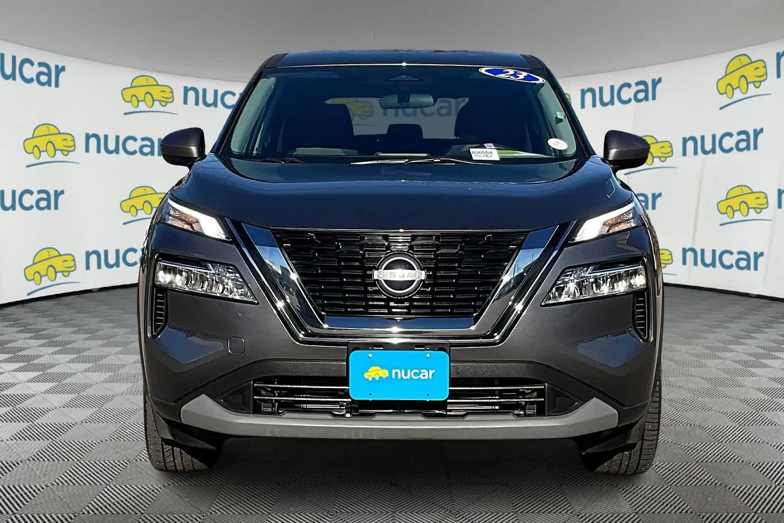 2023 Nissan Rogue SV - Photo 2