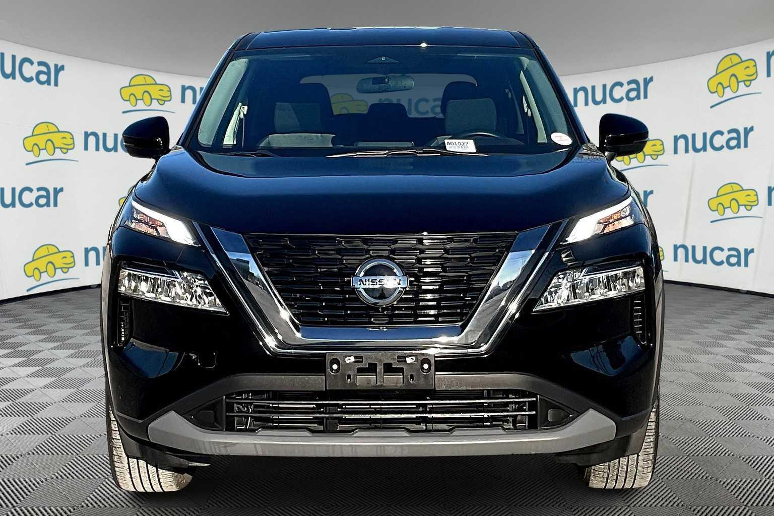 2021 Nissan Rogue SV - Photo 2