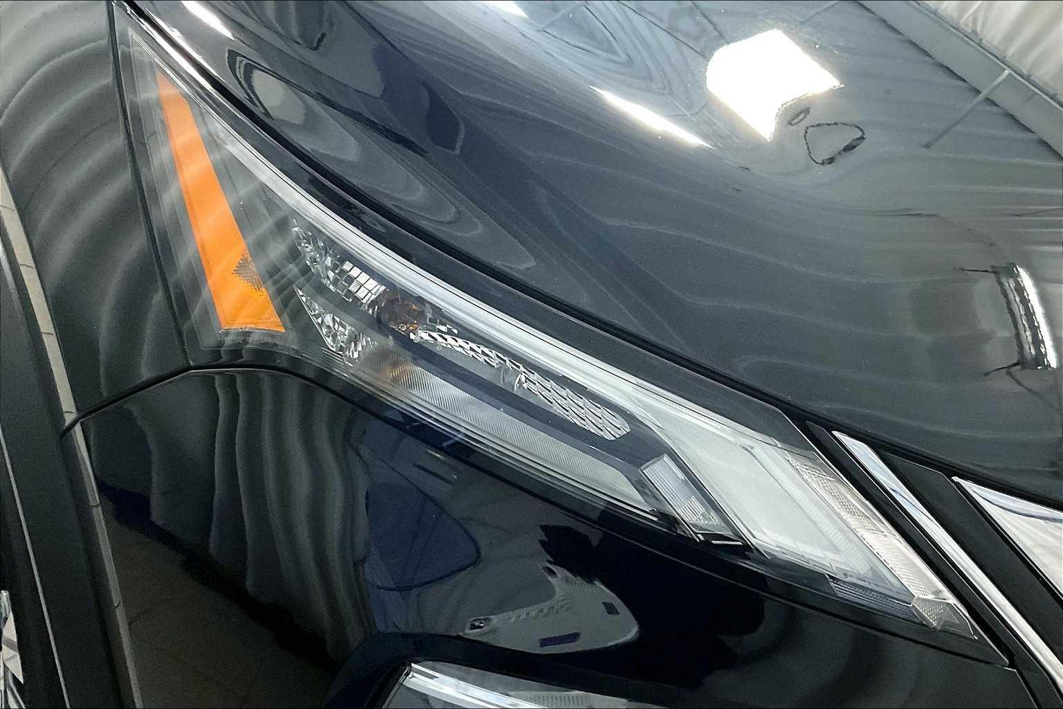 2021 Nissan Rogue SV - Photo 32