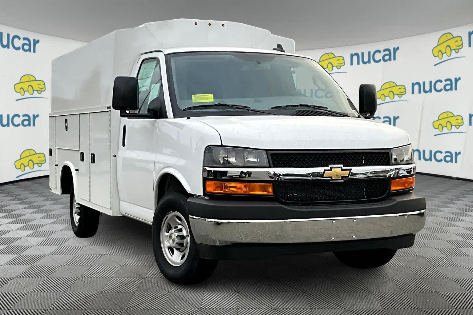 2024 Chevrolet Express 3500 Van 139