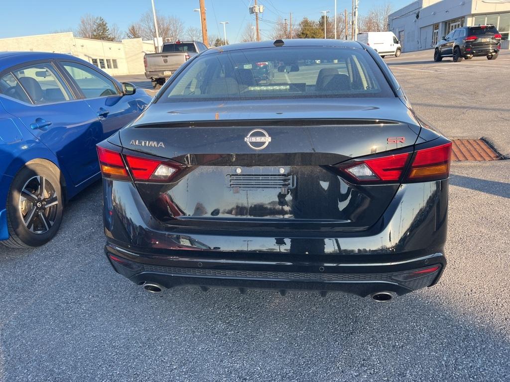 2024 Nissan Altima 2.5 SR - Photo 5